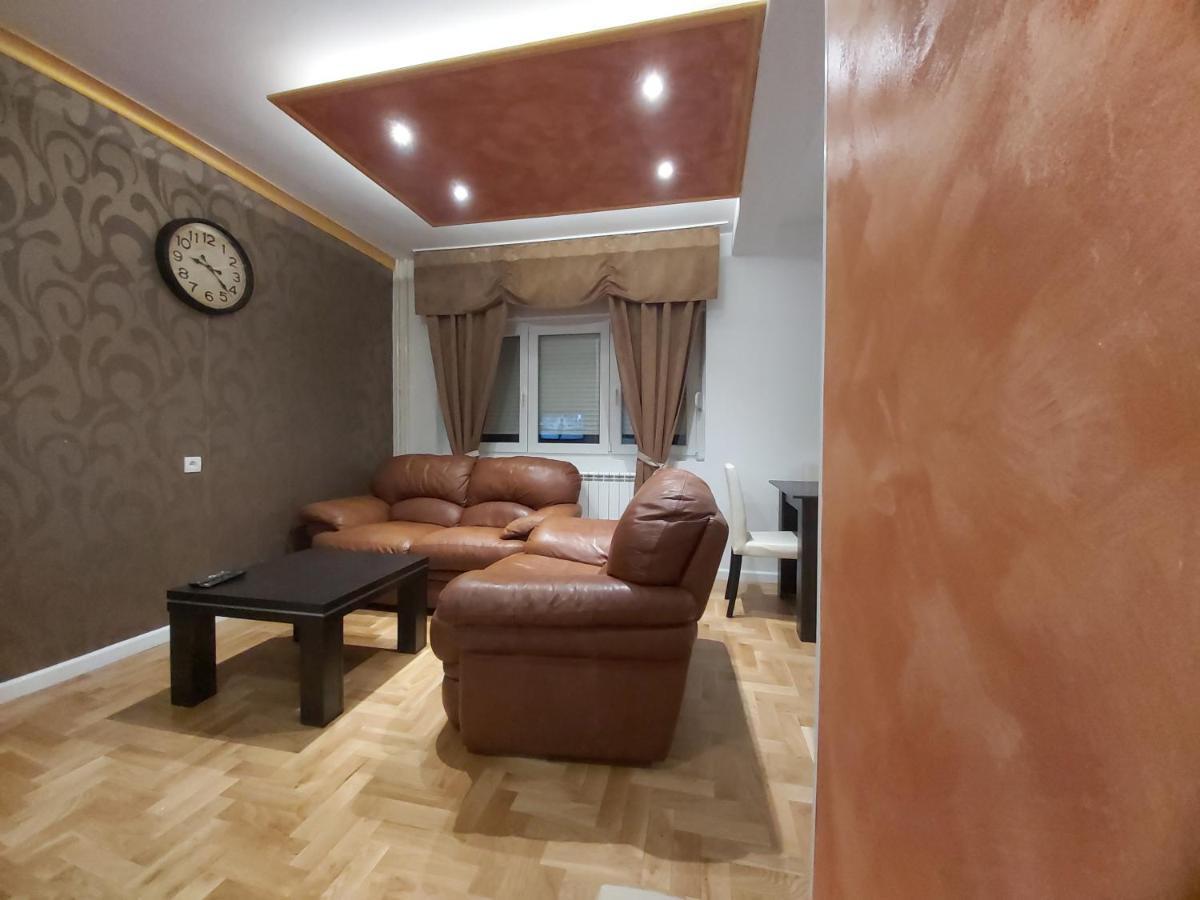 Target Apartment Banja Luka Exterior photo