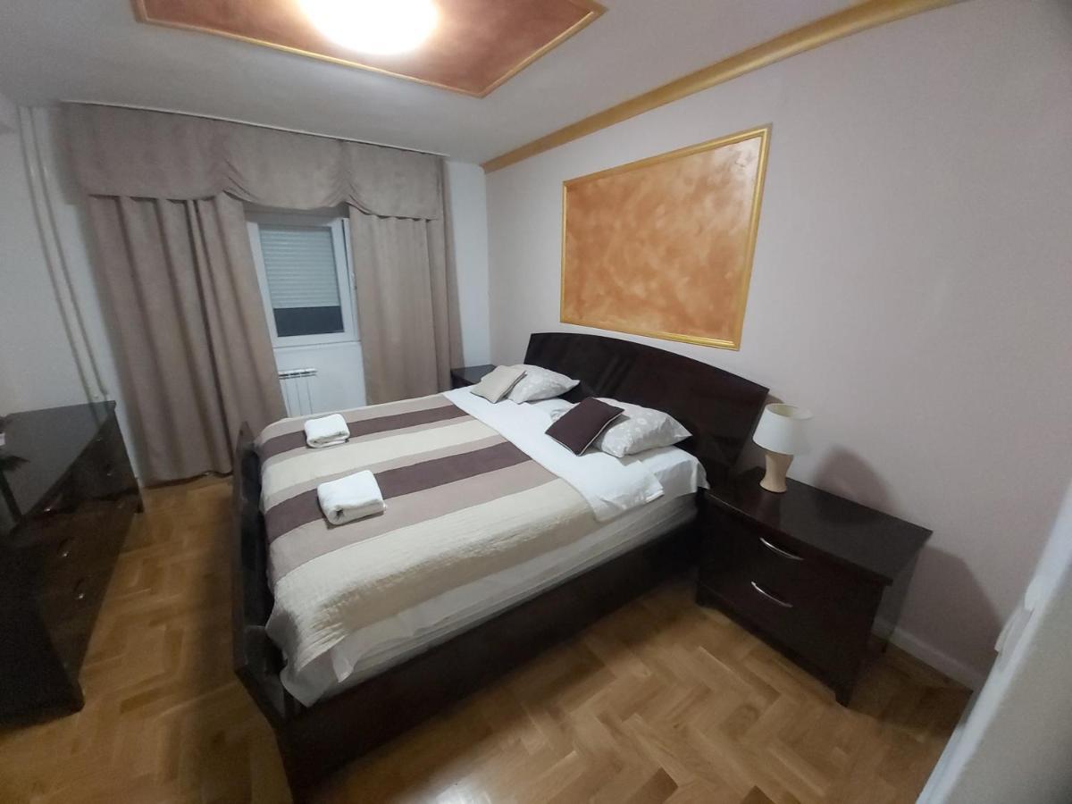Target Apartment Banja Luka Exterior photo